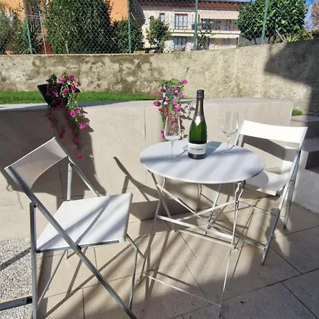 アパート Casa Hanna Garden ヴェルバーニア