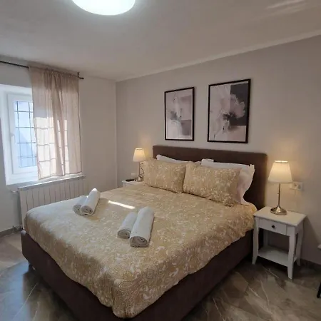 Casa Hanna Garden Apartman *